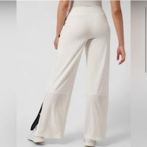 NEW WITH TAGS Athleta Allyson Felix Wide Leg Track Pant. Ivory. Size S. SOLD OUT